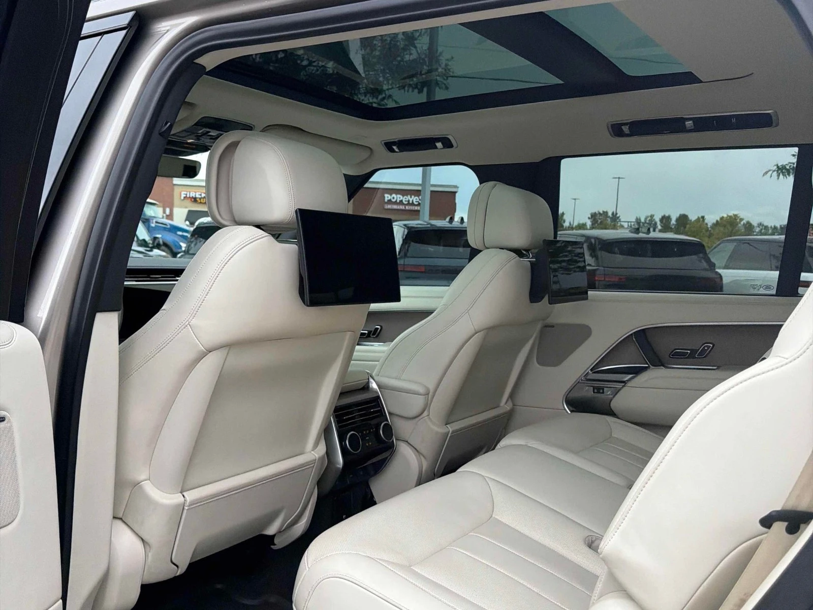 Land Rover Range rover P530 SE LWB 7 Seat, снимка 11 - Автомобили и джипове - 56330570
