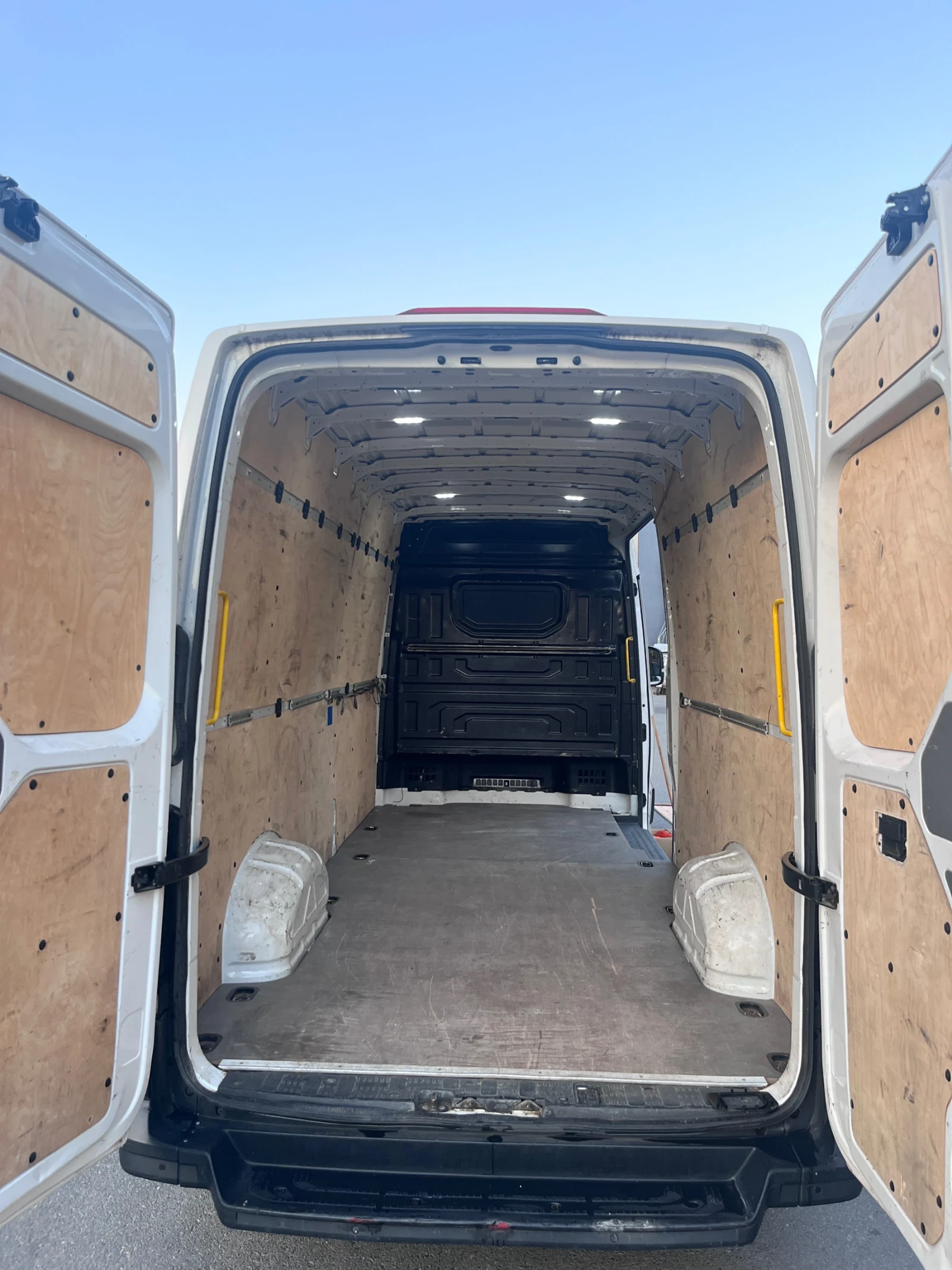 Man TGE 3.140 MAXI  - изображение 9