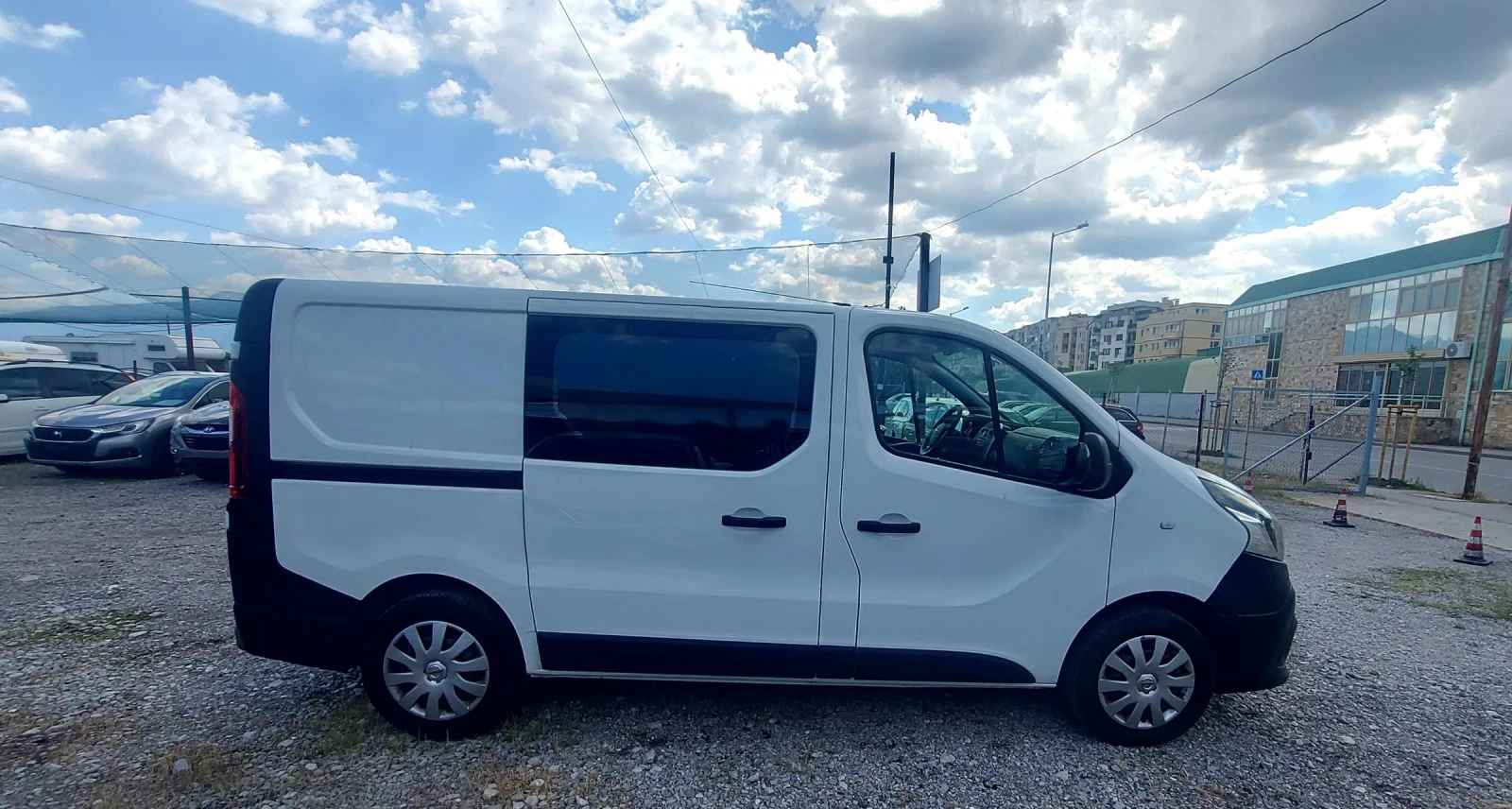 Nissan NV300 1.6-DCI/122��/6 �������/������ ��������/2 �����  | Mobile.bg � ����������� 4