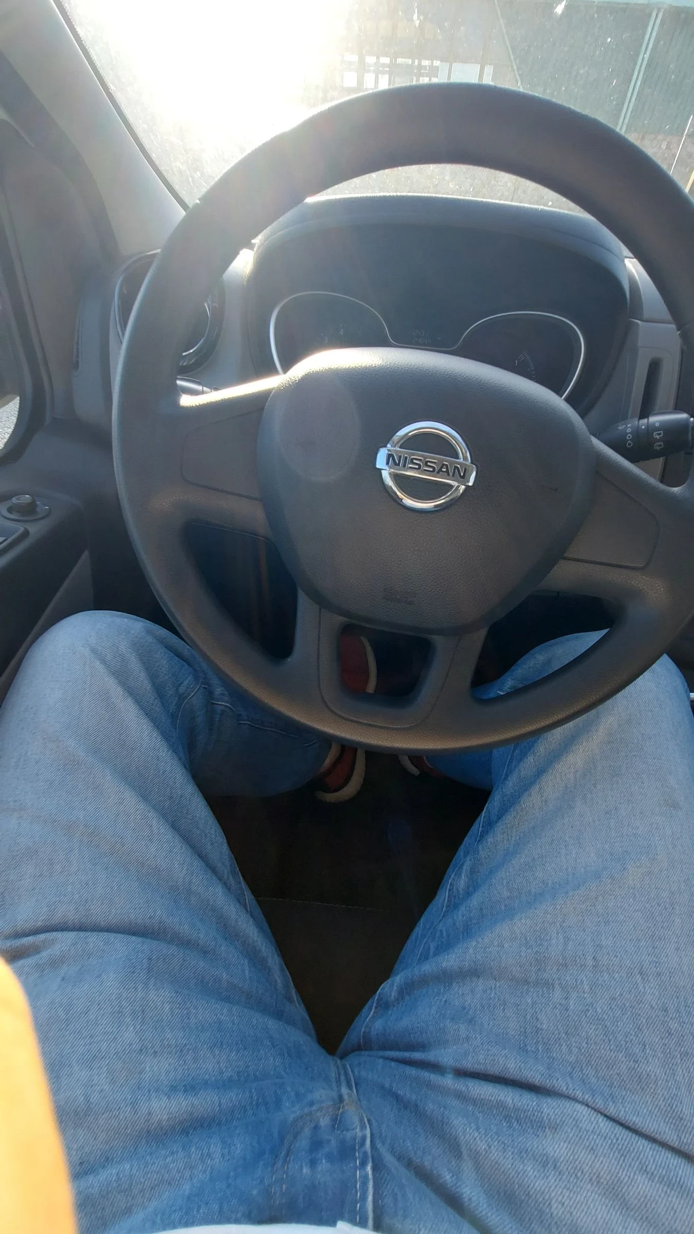 Nissan NV300 1.6-DCI/122кс/6 скорост/Теглич Климатик/2 Ключа , снимка 13 - Бусове и автобуси - 54671982