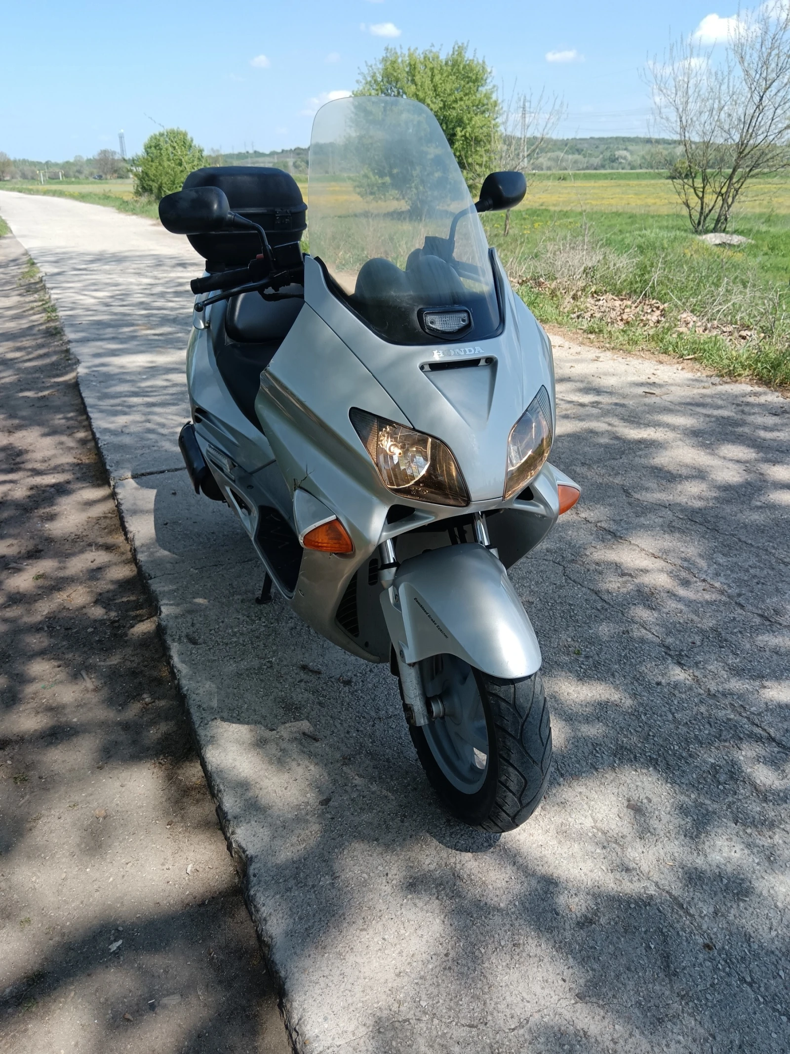 Honda Jazz  - изображение 4