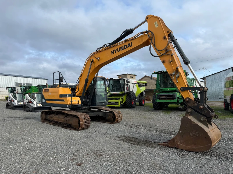 Багер Hyundai HX 220 L ЛИЗИНГ