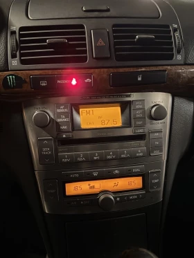 Toyota Avensis - 3350 € / 6552.03 лв. - 73603643 10