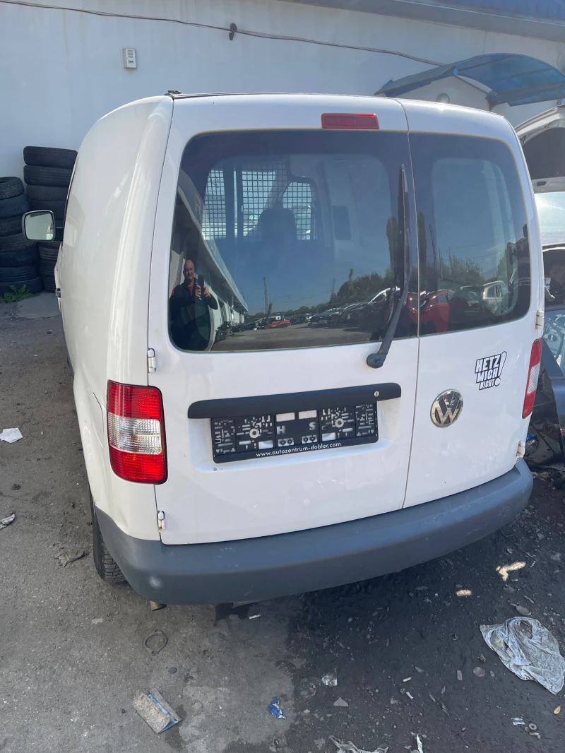 VW Caddy 2.0 Метан, снимка 4 - Автомобили и джипове - 47330637