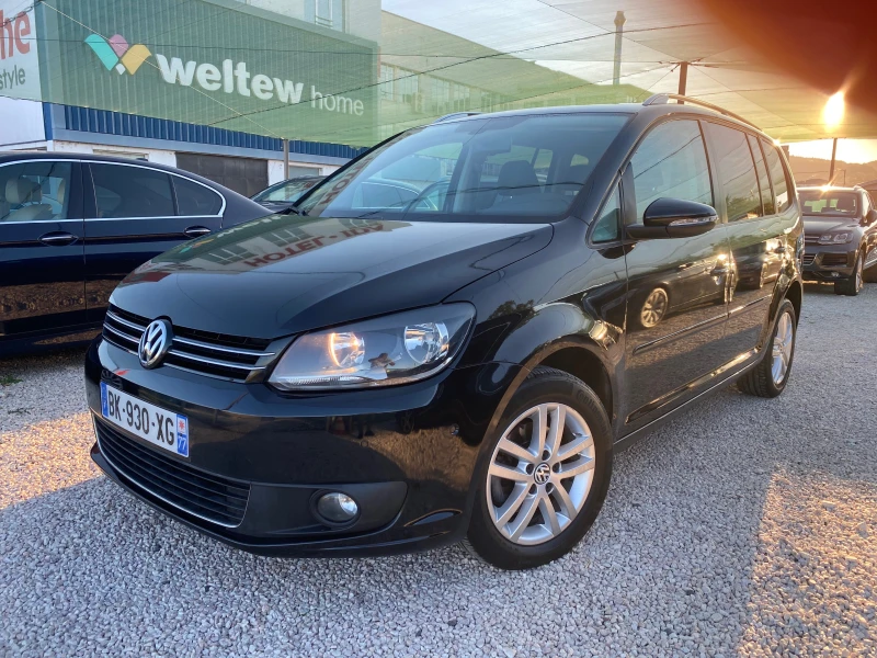 VW Touran 1.6TDi, Comfort, ПАНОРАМА, ПАРКТР, ТЕМПОМАТ, снимка 1 - Автомобили и джипове - 47595360