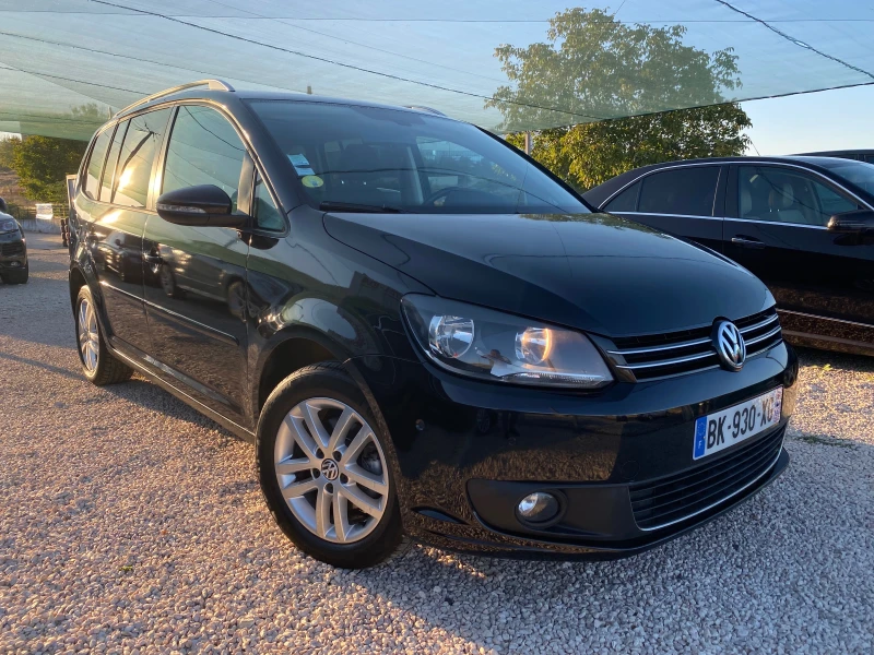 VW Touran 1.6TDi, Comfort, ПАНОРАМА, ПАРКТР, ТЕМПОМАТ, снимка 3 - Автомобили и джипове - 47595360