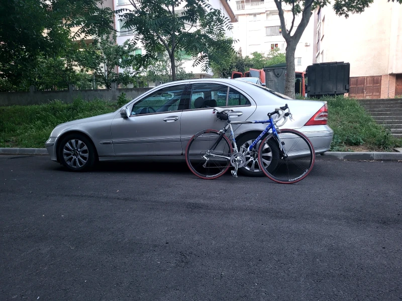 Mercedes-Benz C 220 CDI Avantgarde, снимка 2 - Автомобили и джипове - 51957132