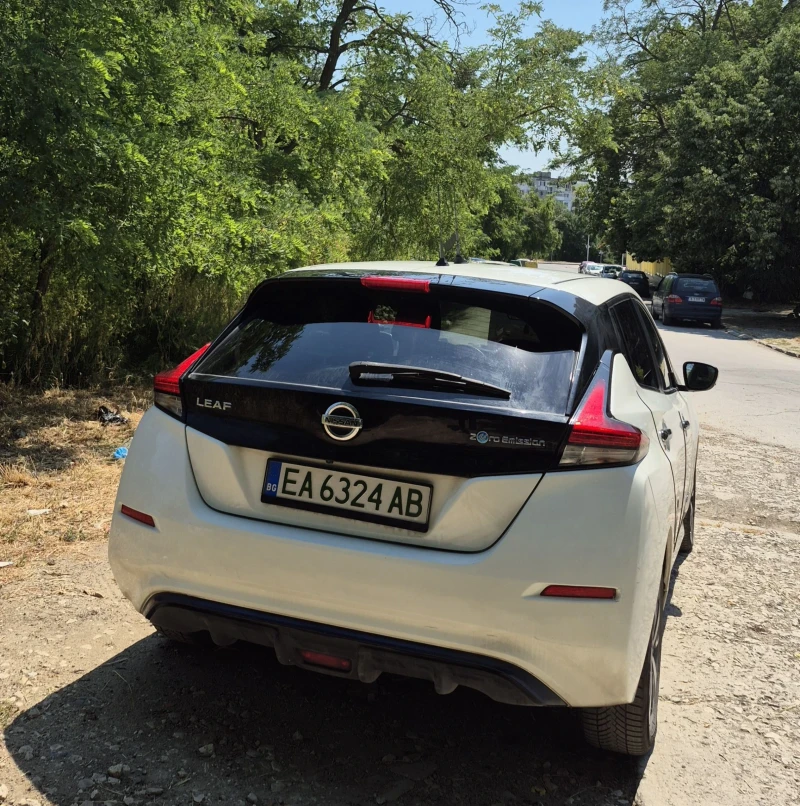 Nissan Leaf , снимка 3 - Автомобили и джипове - 51984665
