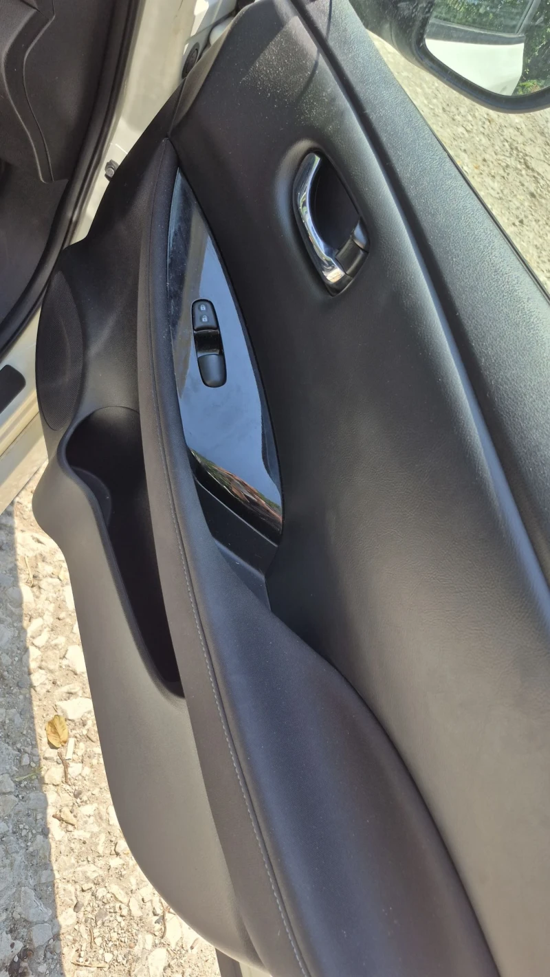 Nissan Leaf , снимка 8 - Автомобили и джипове - 51984665