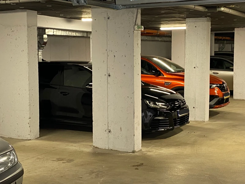 VW Golf R, снимка 6 - Автомобили и джипове - 52741340