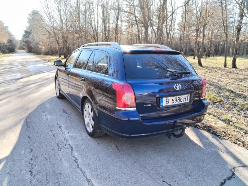 Toyota Avensis 2.0 D4D / 126 hp Facelift, снимка 4 - Автомобили и джипове - 52419625
