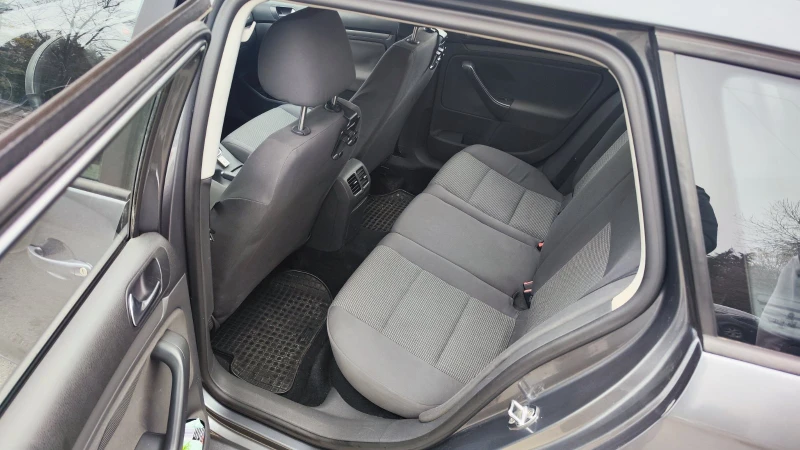 VW Golf Variant 1.9 TDI , снимка 12 - Автомобили и джипове - 52430296