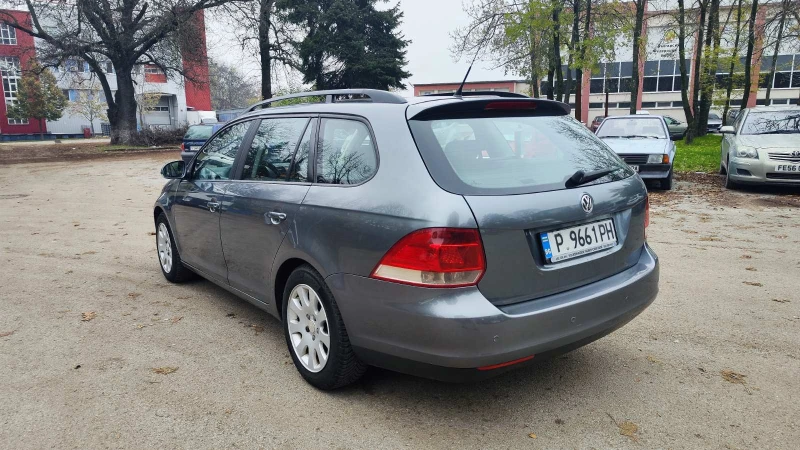 VW Golf Variant 1.9 TDI , снимка 3 - Автомобили и джипове - 52430296