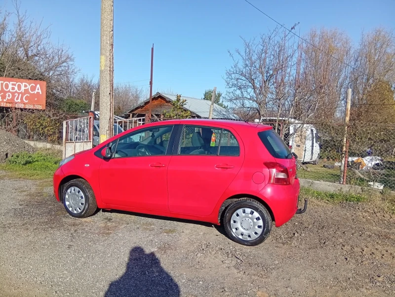 Toyota Yaris, снимка 12 - Автомобили и джипове - 52777710