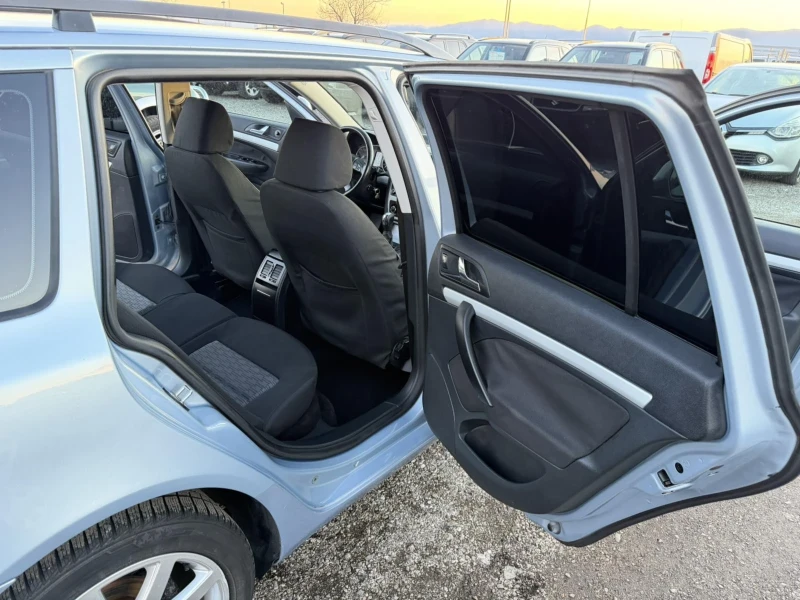 Skoda Octavia, снимка 14 - Автомобили и джипове - 53157077
