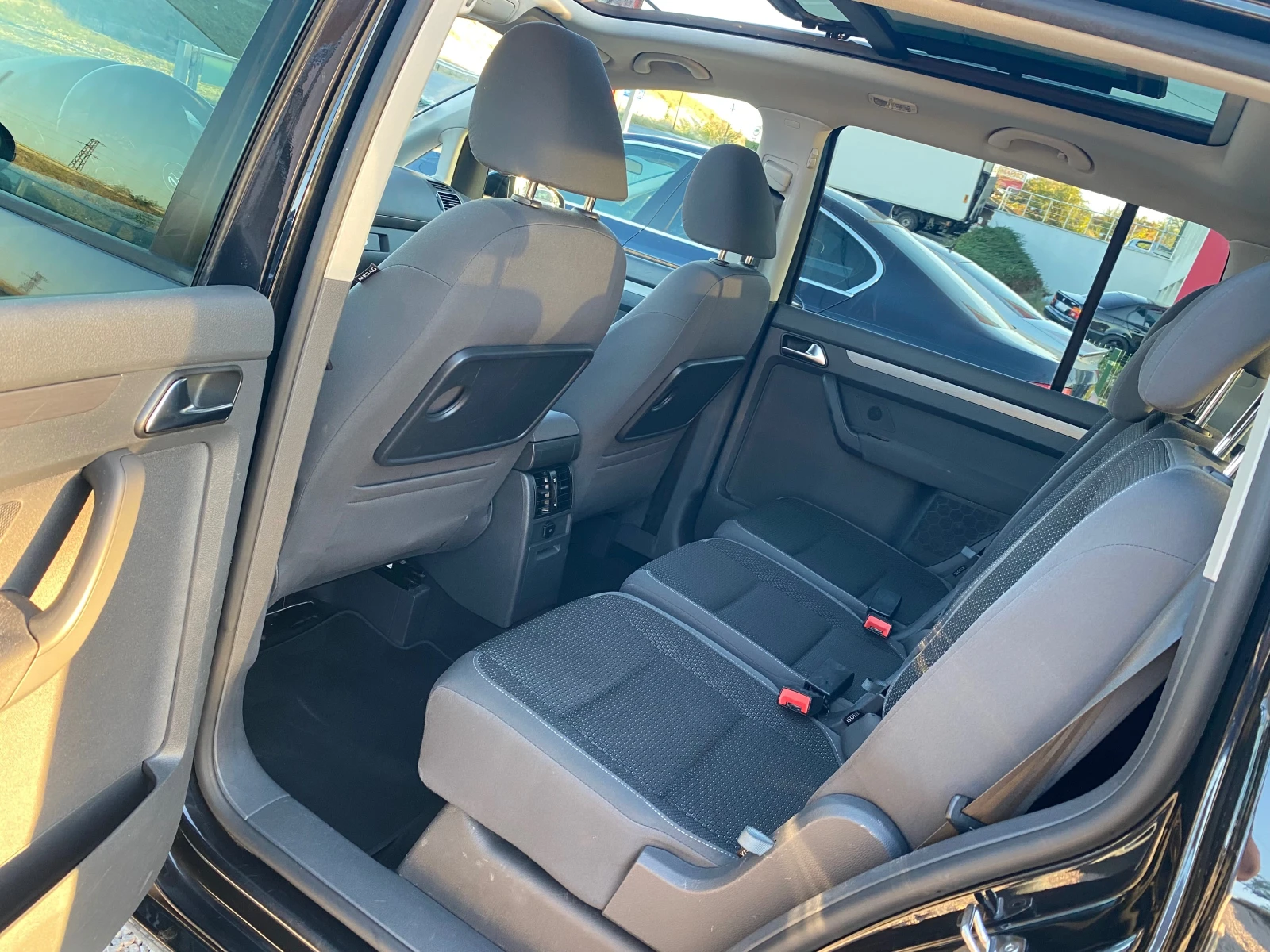 VW Touran 1.6TDi, Comfort, , ,  | Mobile.bg   14