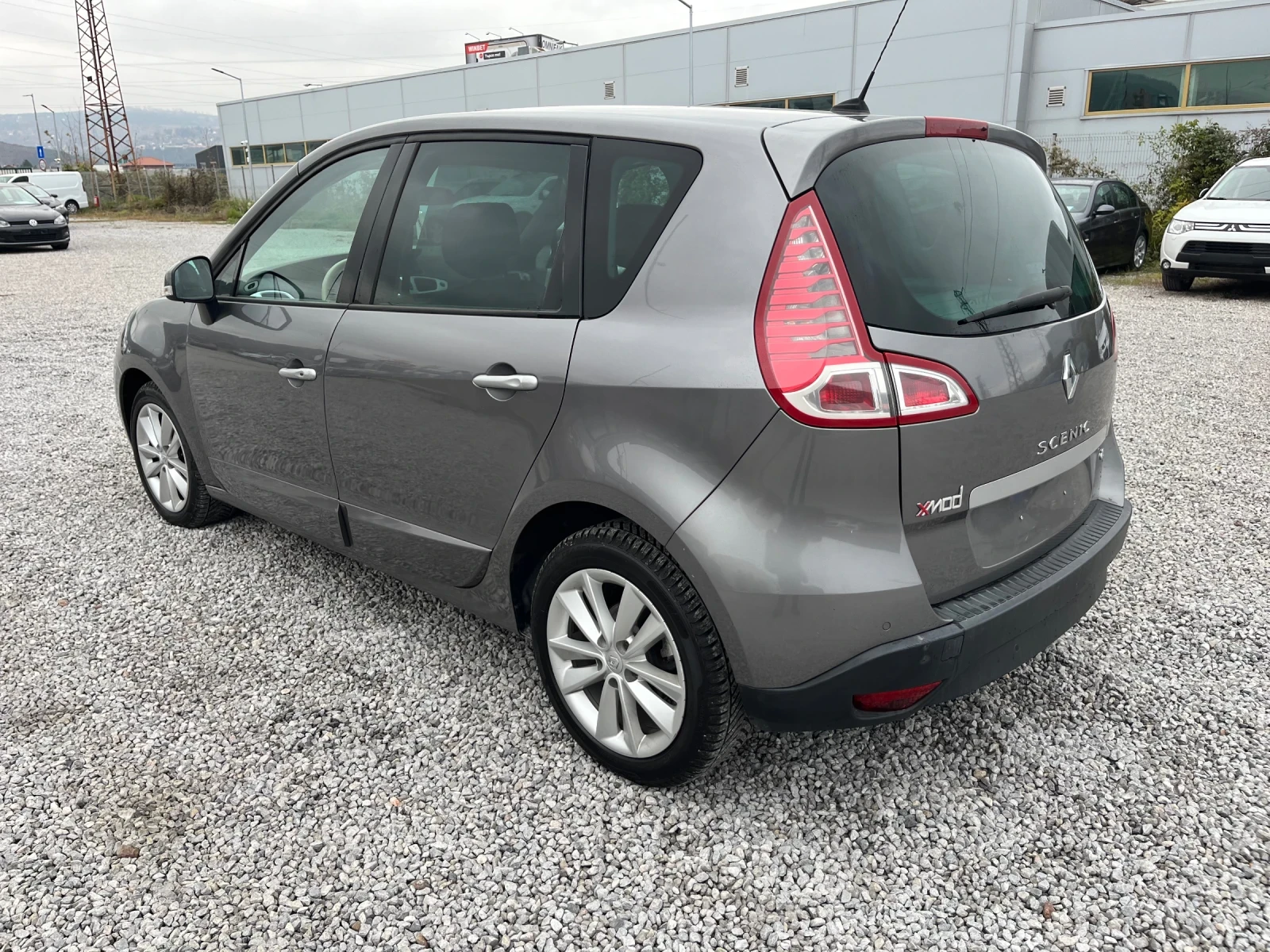 Renault Scenic 1.9DCI-131k.c. X-MOD - изображение 4