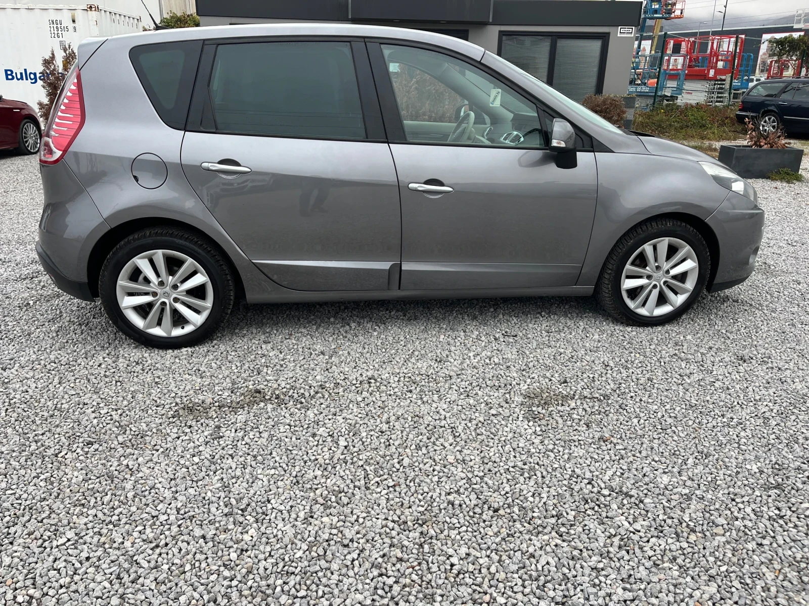 Renault Scenic 1.9DCI-131k.c. X-MOD - изображение 7