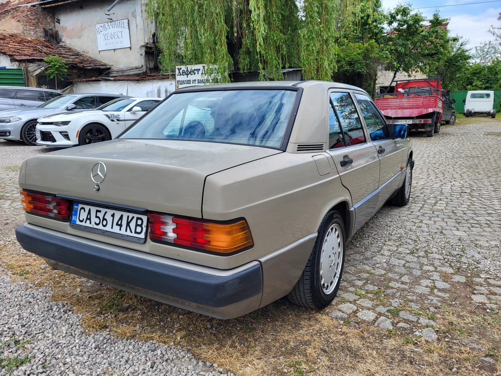 Mercedes-Benz 190  - изображение 4