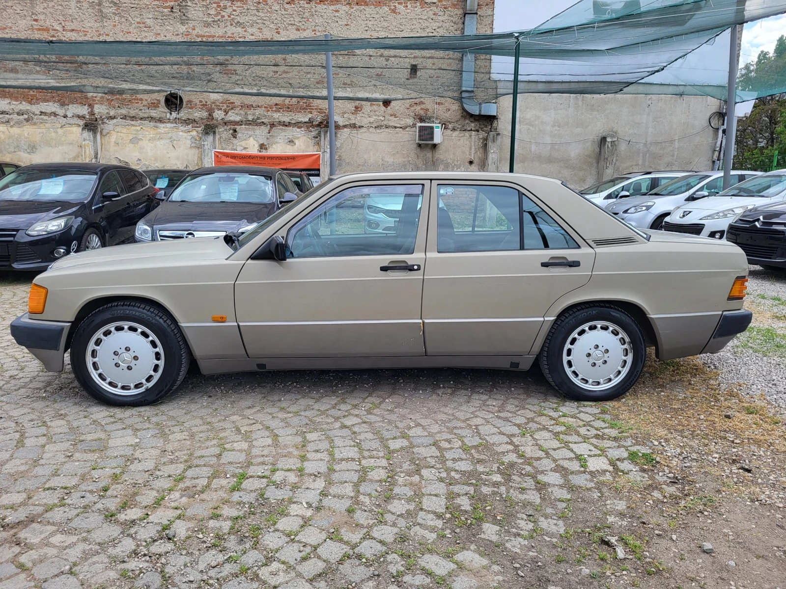 Mercedes-Benz 190  - изображение 7