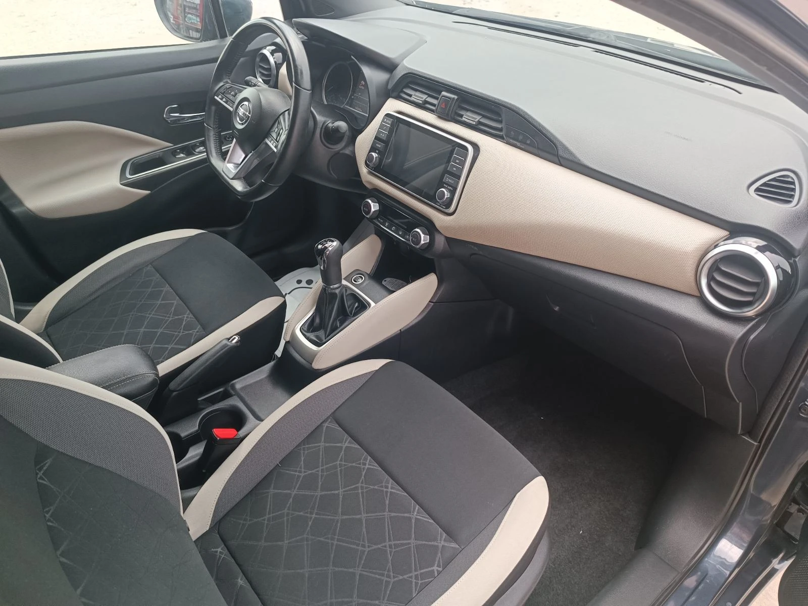 Nissan Micra 1.0 i - изображение 7