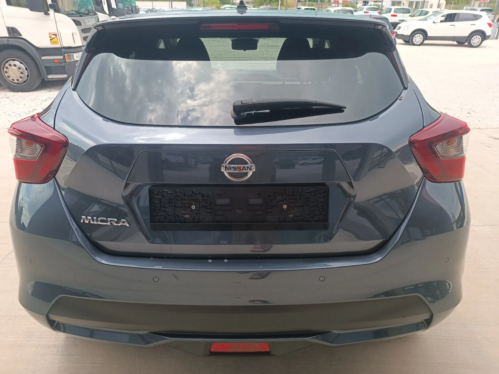 Nissan Micra 1.0 i - изображение 6
