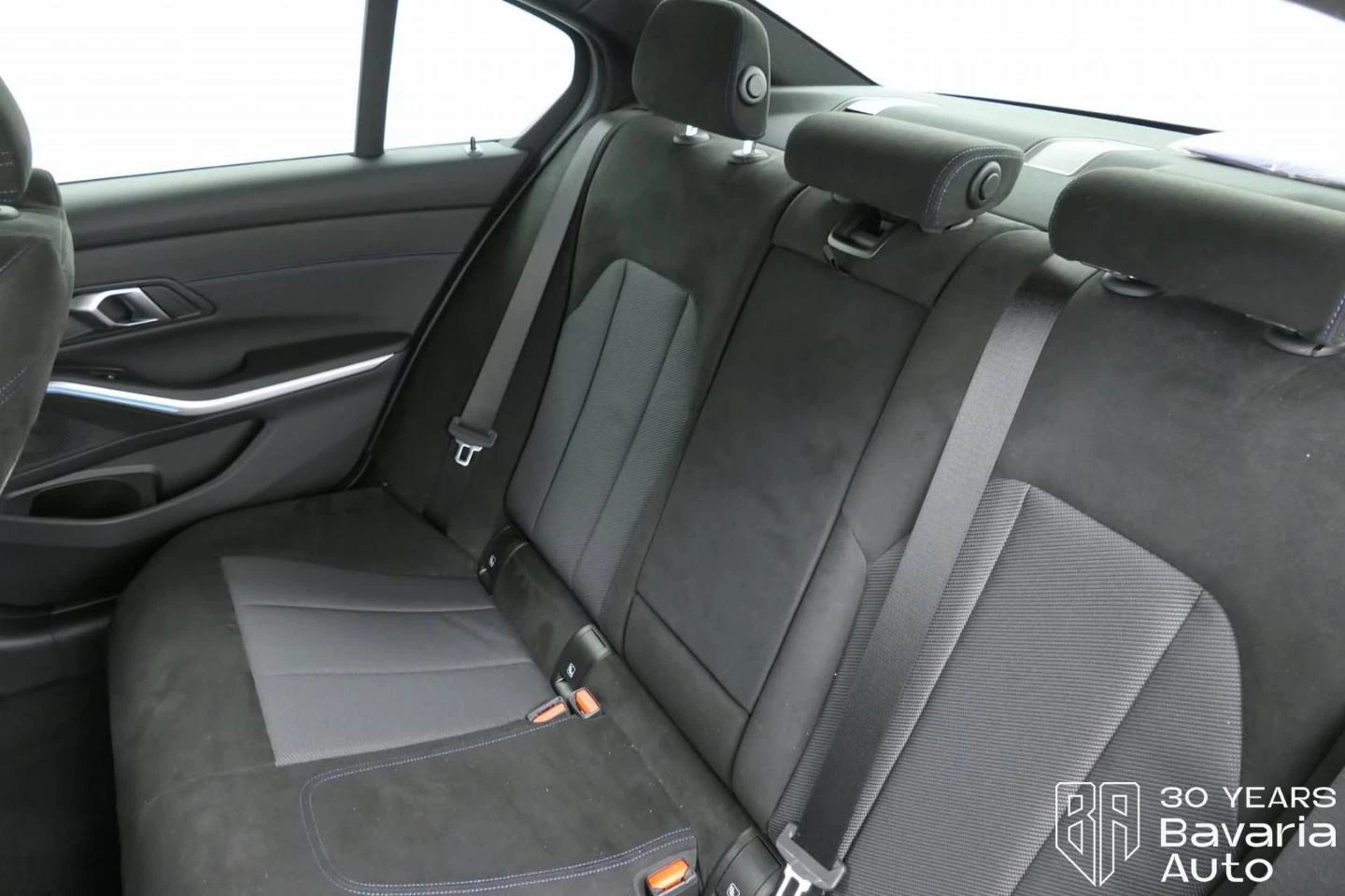 BMW 320 i xDrive M Sport Paket Sportautomatic | Mobile.bg   8