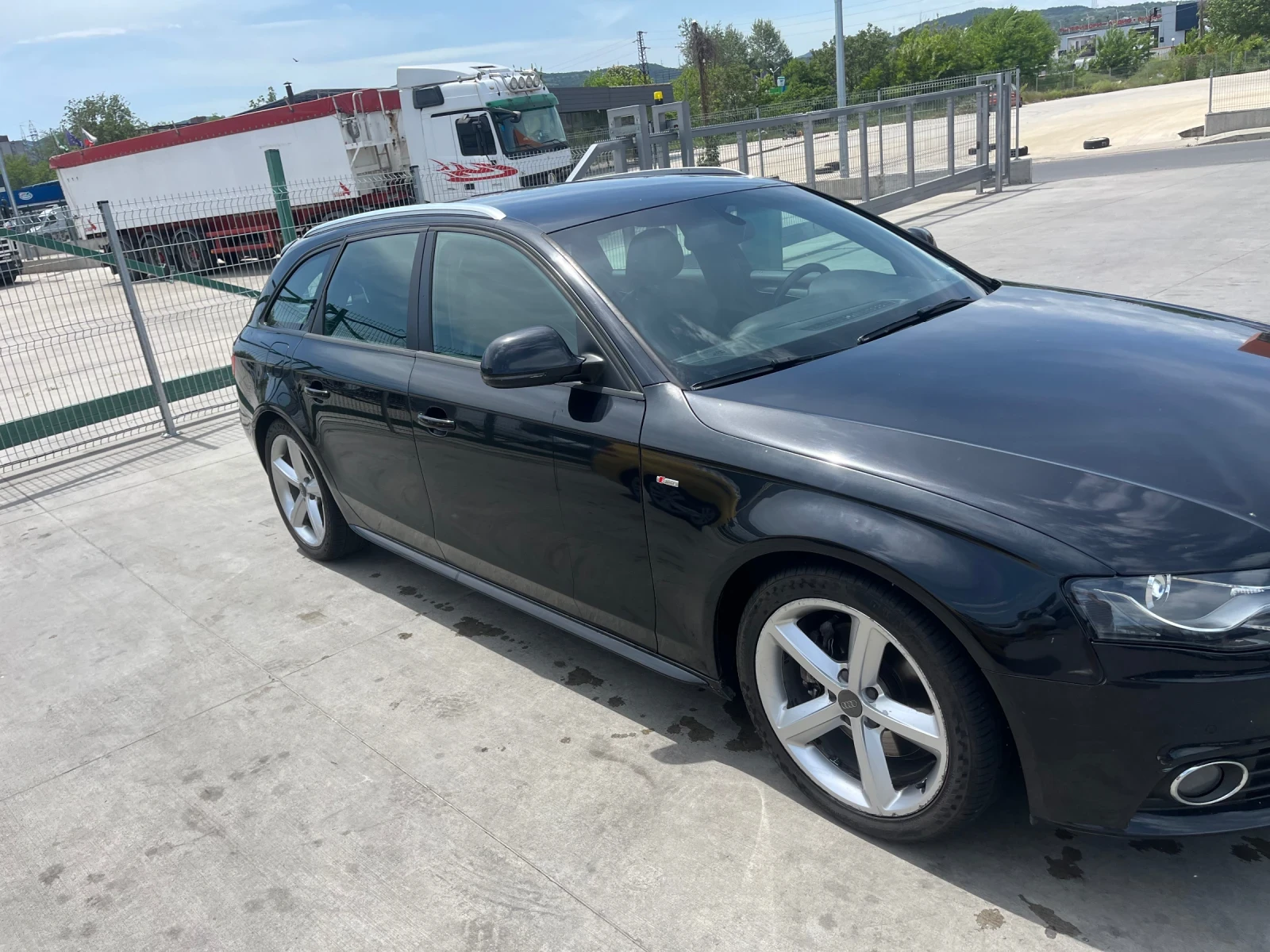 Audi A4 2.0 TDI S-LINE - изображение 2