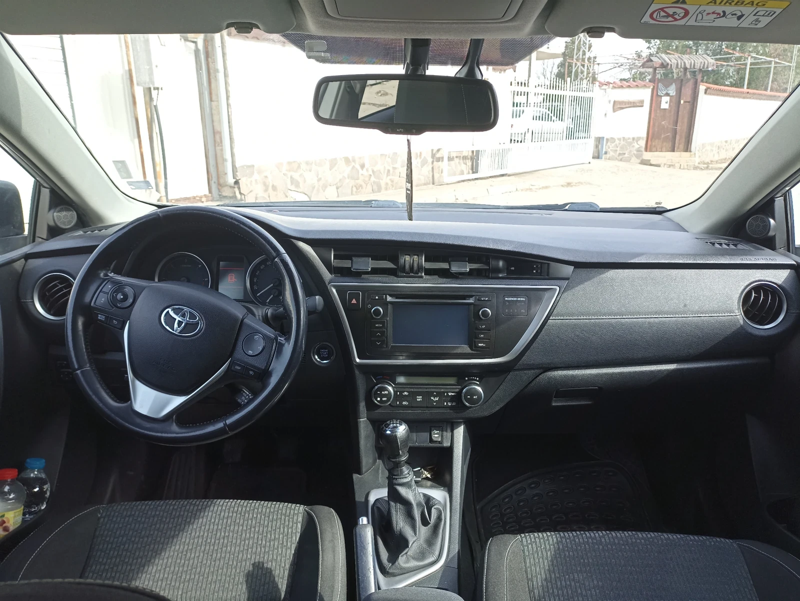 Toyota Auris 2.0d, снимка 8 - Автомобили и джипове - 53817697