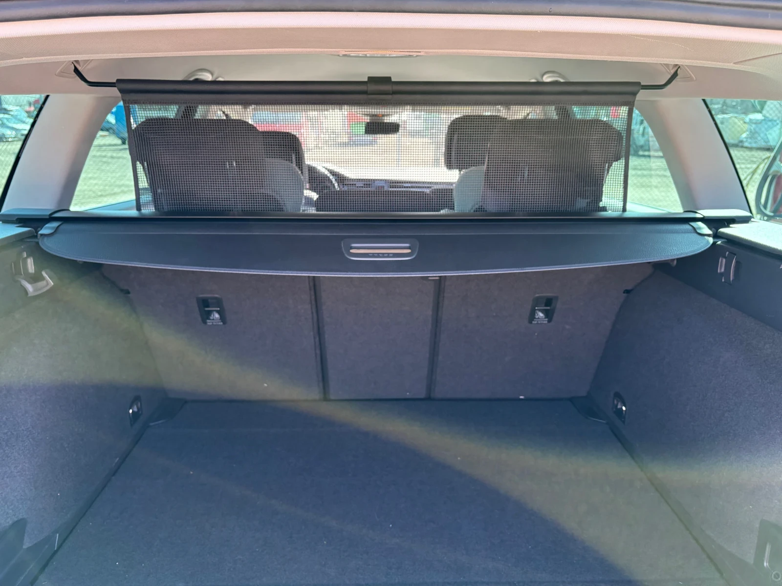 VW Passat 2.0TDI DSG Business 100k km, снимка 12 - Автомобили и джипове - 53894617