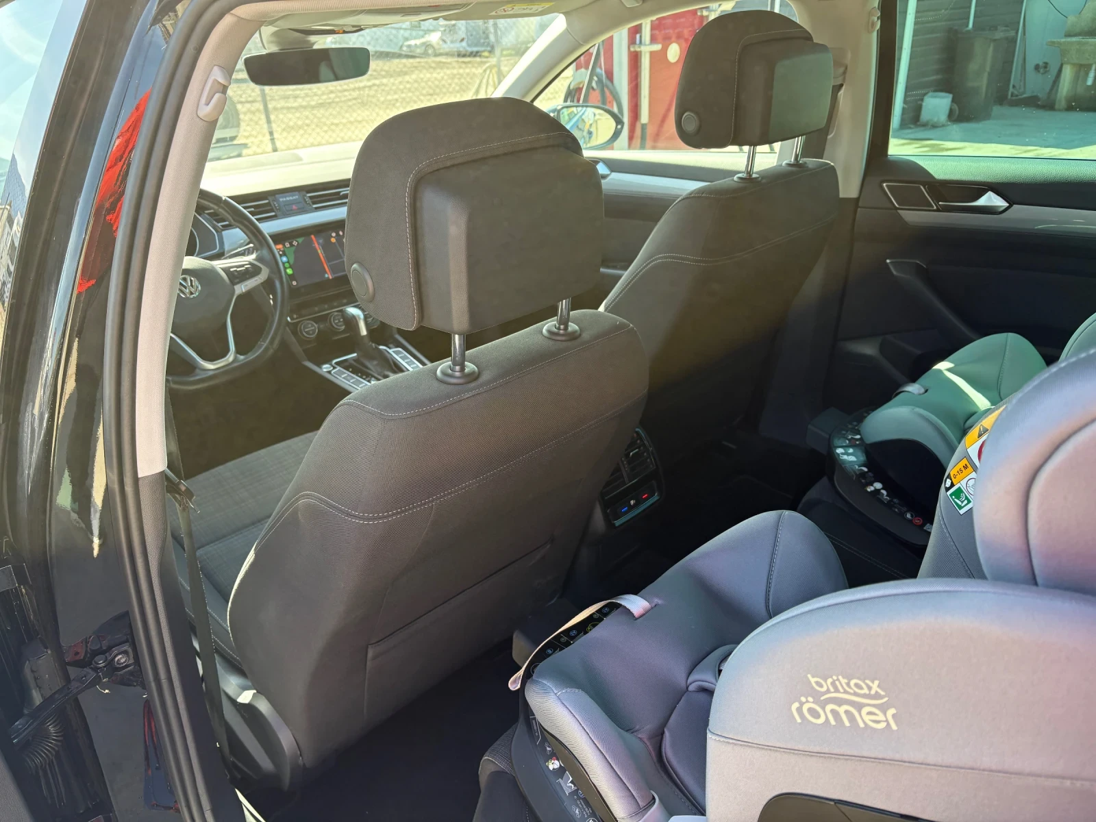 VW Passat 2.0TDI DSG Business 100k km, снимка 11 - Автомобили и джипове - 53894617