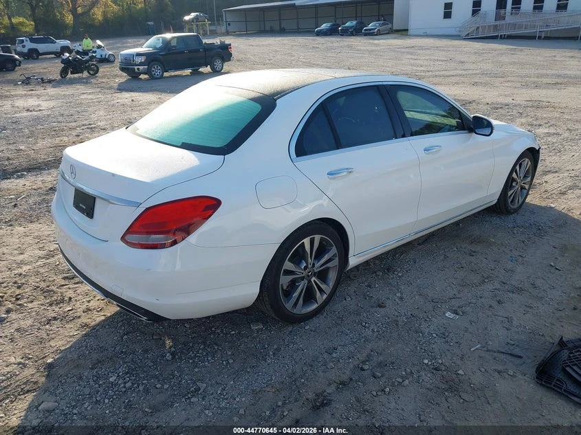 Mercedes-Benz C 300 2.0L I-4 DI, DOHC, VVT, TURBO, 241HP Rear Wheel | Mobile.bg � ����������� 4