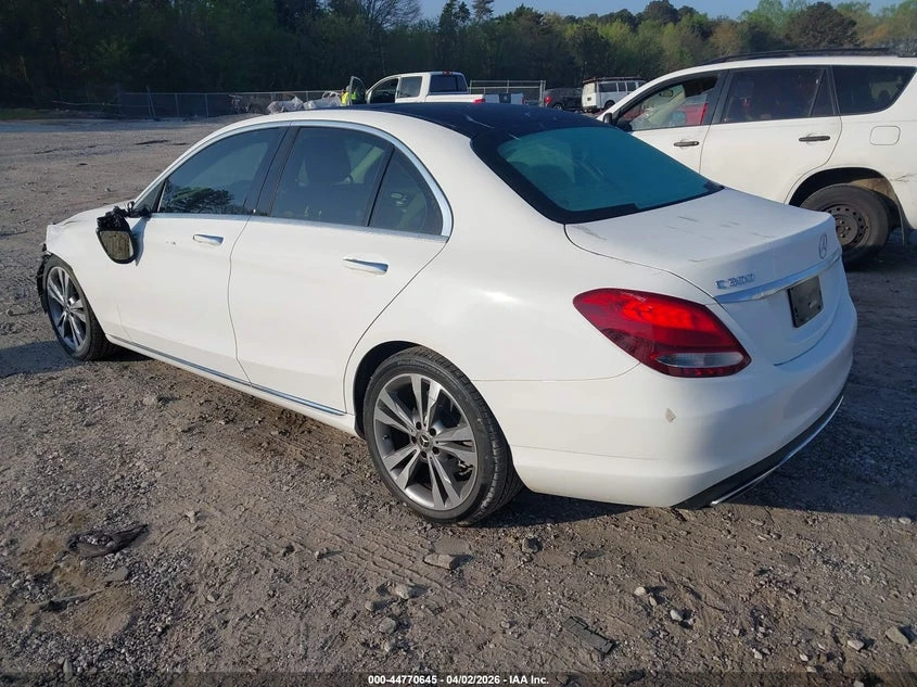 Mercedes-Benz C 300 2.0L I-4 DI, DOHC, VVT, TURBO, 241HP Rear Wheel | Mobile.bg � ����������� 3