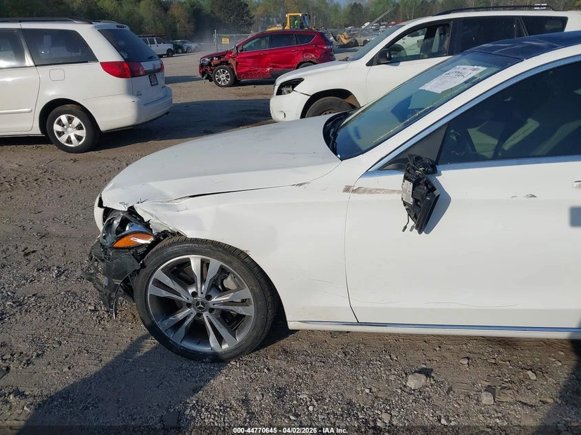 Mercedes-Benz C 300 2.0L I-4 DI, DOHC, VVT, TURBO, 241HP Rear Wheel | Mobile.bg � ����������� 6