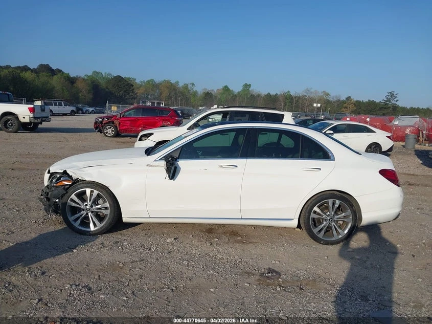 Mercedes-Benz C 300 2.0L I-4 DI, DOHC, VVT, TURBO, 241HP Rear Wheel | Mobile.bg � ����������� 14