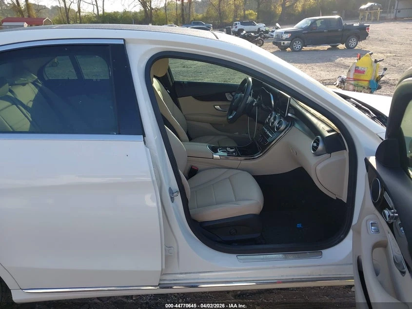 Mercedes-Benz C 300 2.0L I-4 DI, DOHC, VVT, TURBO, 241HP Rear Wheel | Mobile.bg � ����������� 5