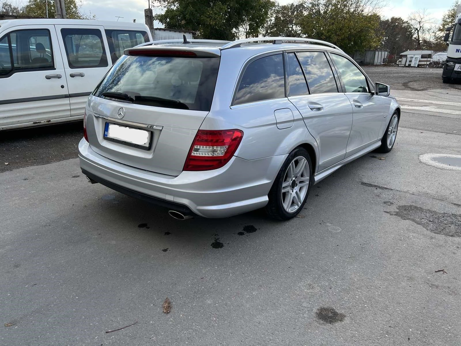 Mercedes-Benz C 350 CDI AMG 4MATIC, снимка 3 - Автомобили и джипове - 56067898