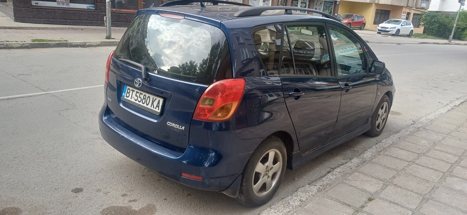 Toyota Corolla verso, снимка 4 - Автомобили и джипове - 54593519