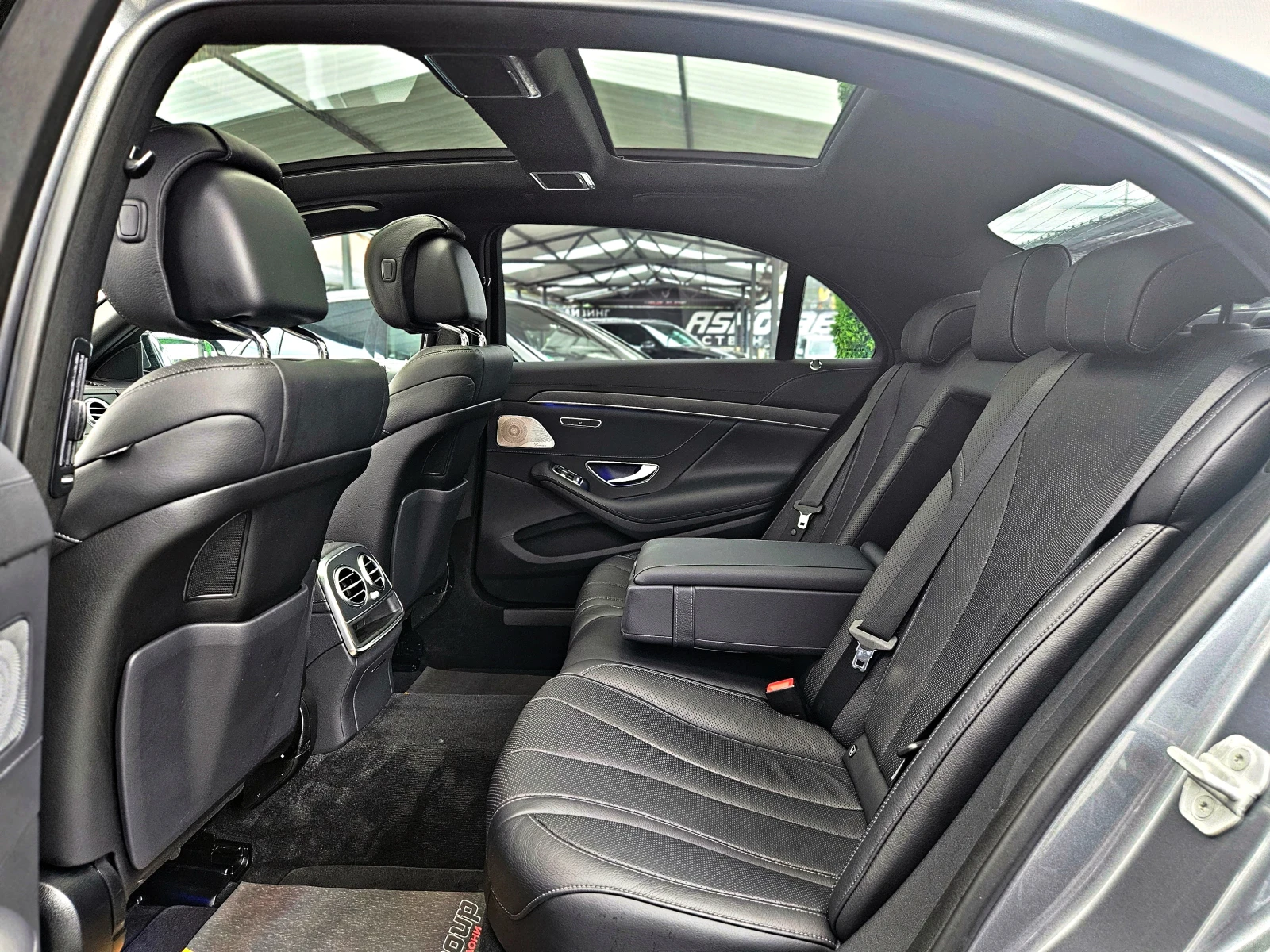 Mercedes-Benz S 400 L/AMG/4M/PANO/DISTR/360CAM/HUD/BURMESTER/ОБДУХ/LIZ, снимка 16 - Автомобили и джипове - 54645363