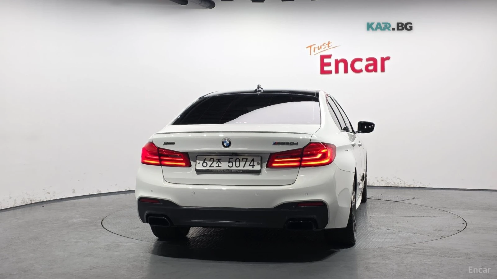 BMW 550 D / XDRIVE / M PKG / BOWERS / ОБДУХ / DISTRONIC  , снимка 4 - Автомобили и джипове - 54670232