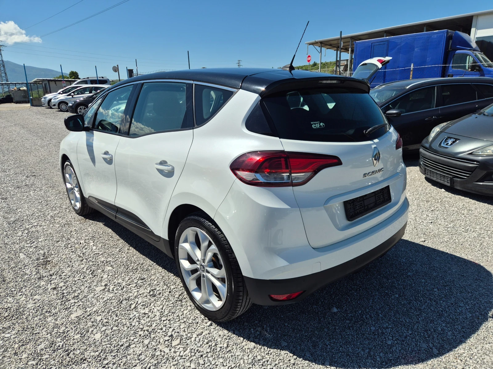 Renault Scenic 1.5 dci, снимка 6 - Автомобили и джипове - 54706437
