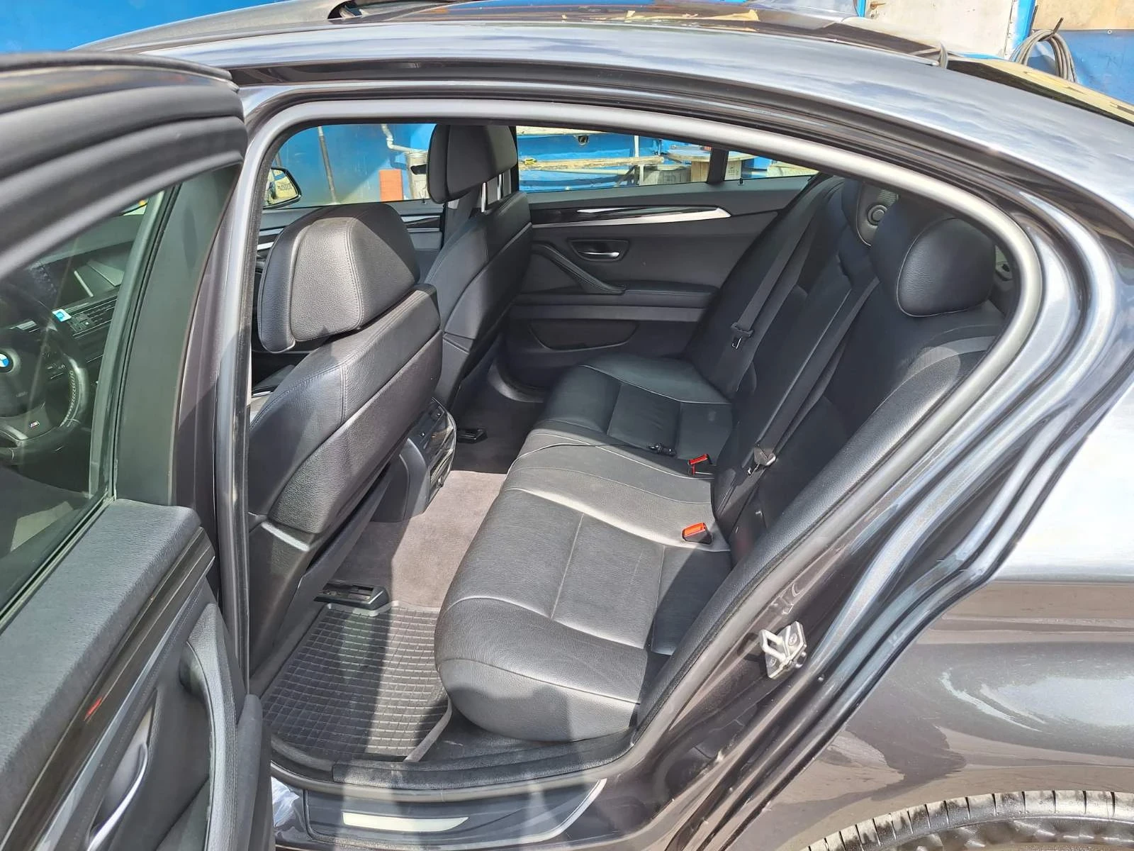 BMW 530, снимка 11 - Автомобили и джипове - 54795165