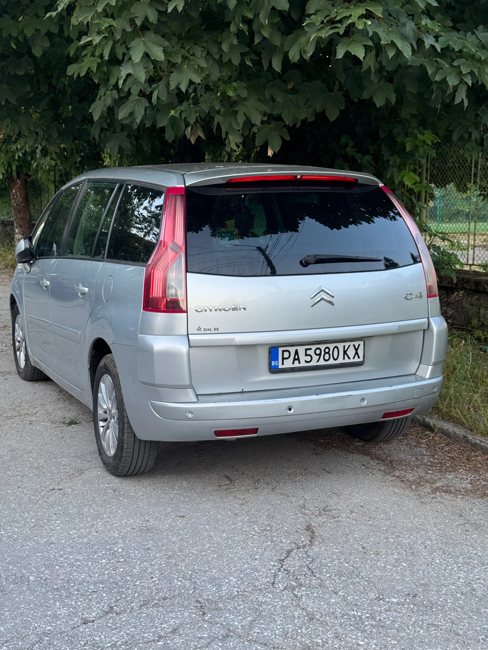 Citroen C4 Picasso, снимка 4 - Автомобили и джипове - 54965149