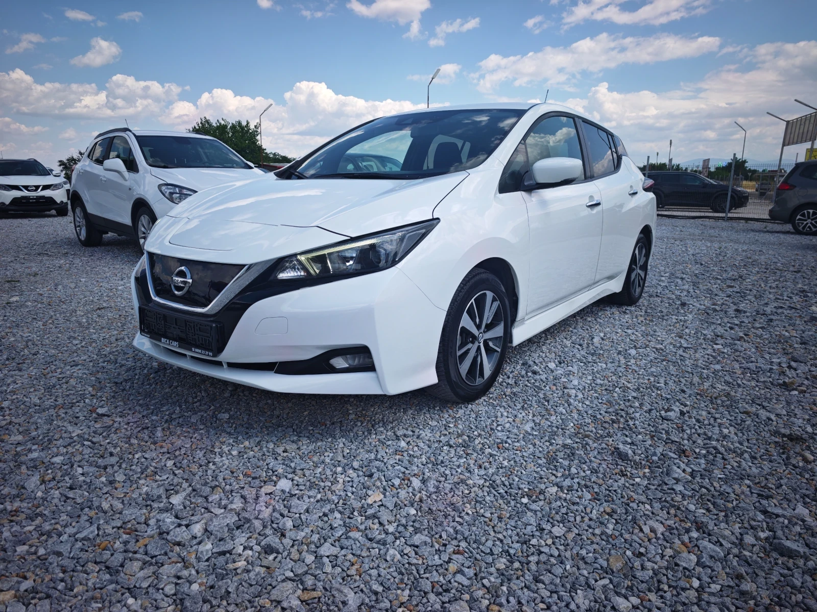 Nissan Leaf  62KWH
