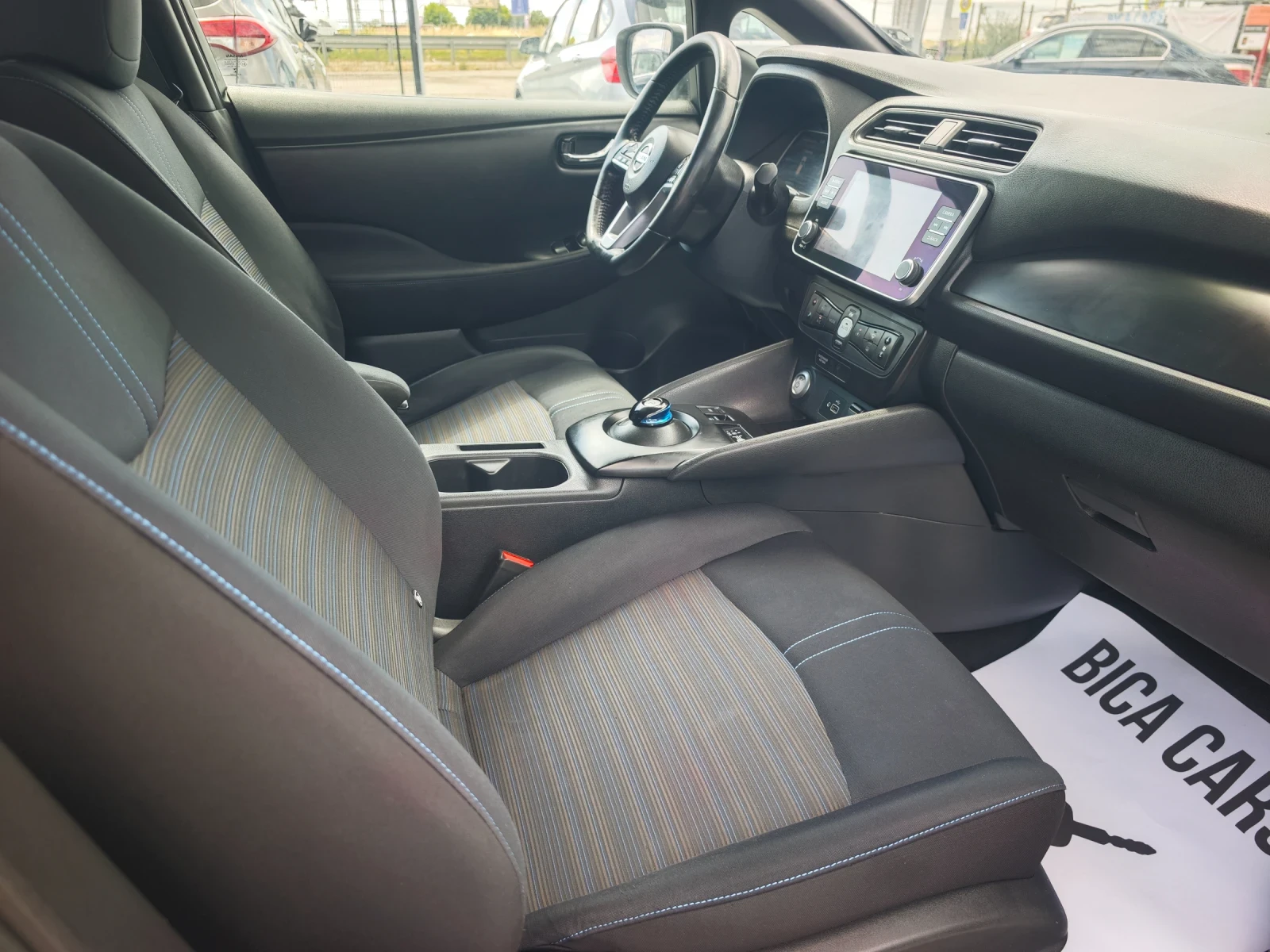 Nissan Leaf  62KWH, снимка 12 - Автомобили и джипове - 54971171