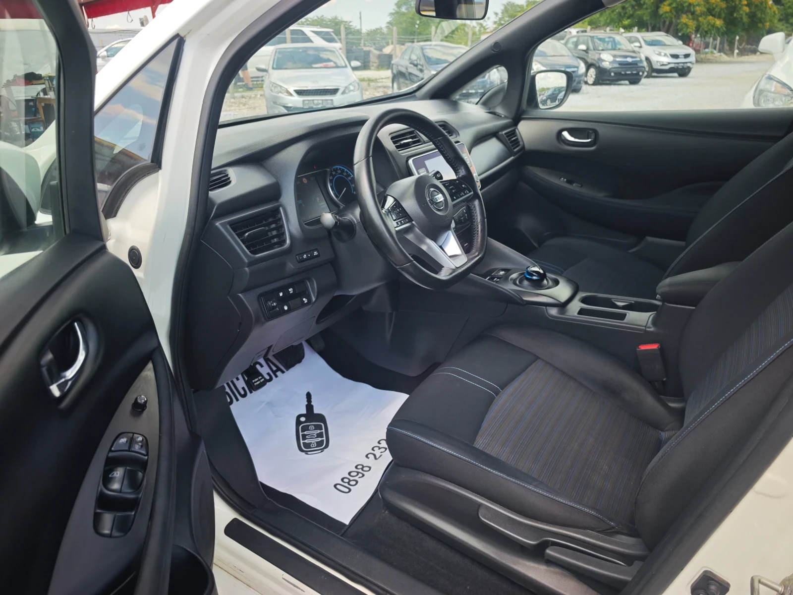Nissan Leaf  62KWH, снимка 7 - Автомобили и джипове - 54971171