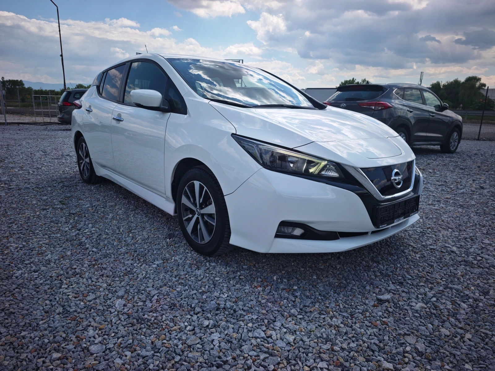 Nissan Leaf  62KWH, снимка 3 - Автомобили и джипове - 54971171