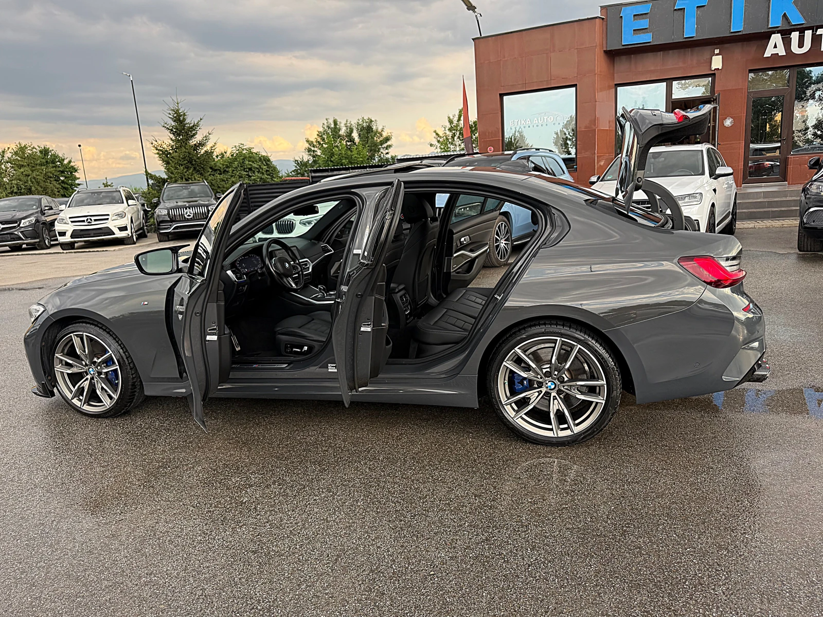 BMW 340 85400км-M Paket-Head Up-360Kameri-Harman Kardon-!!, снимка 14 - Автомобили и джипове - 55079103