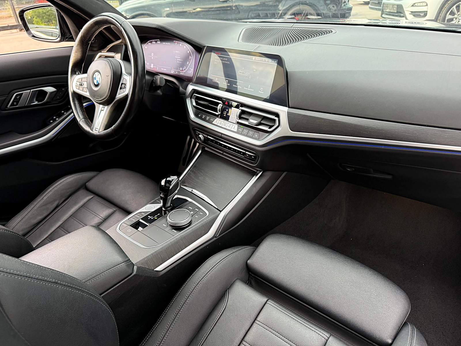 BMW 340 85400км-M Paket-Head Up-360Kameri-Harman Kardon-!!, снимка 13 - Автомобили и джипове - 55079103