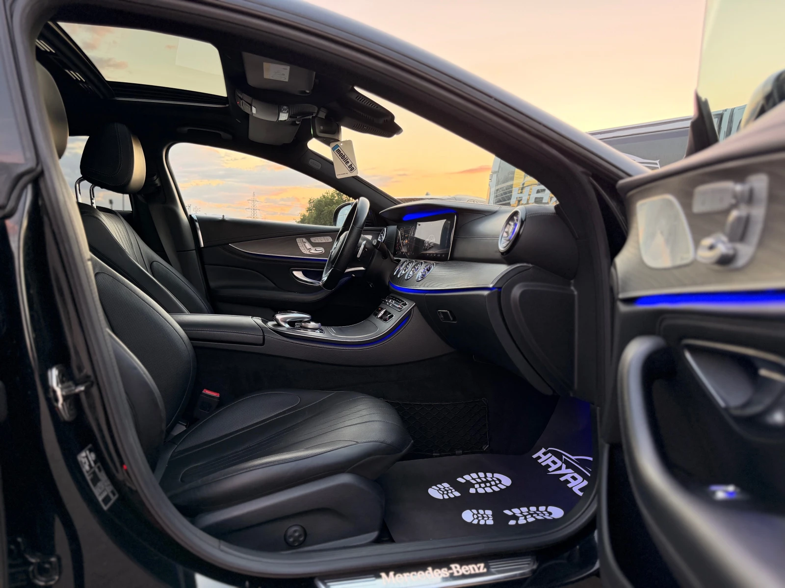 Mercedes-Benz CLS 400 d= 4Matic= 63 AMG= Distronic= Burmester= 360* Came, снимка 11 - Автомобили и джипове - 55450587